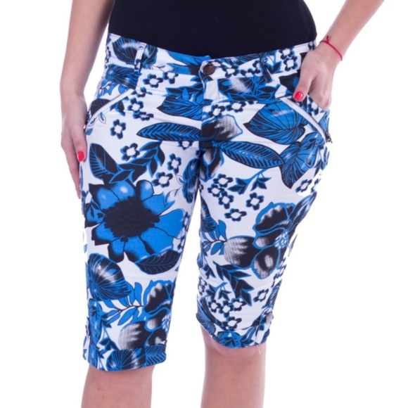 Sumba Jeans Pants - Women Knee Long Capri Shorts, CP-1309, Blue Sky